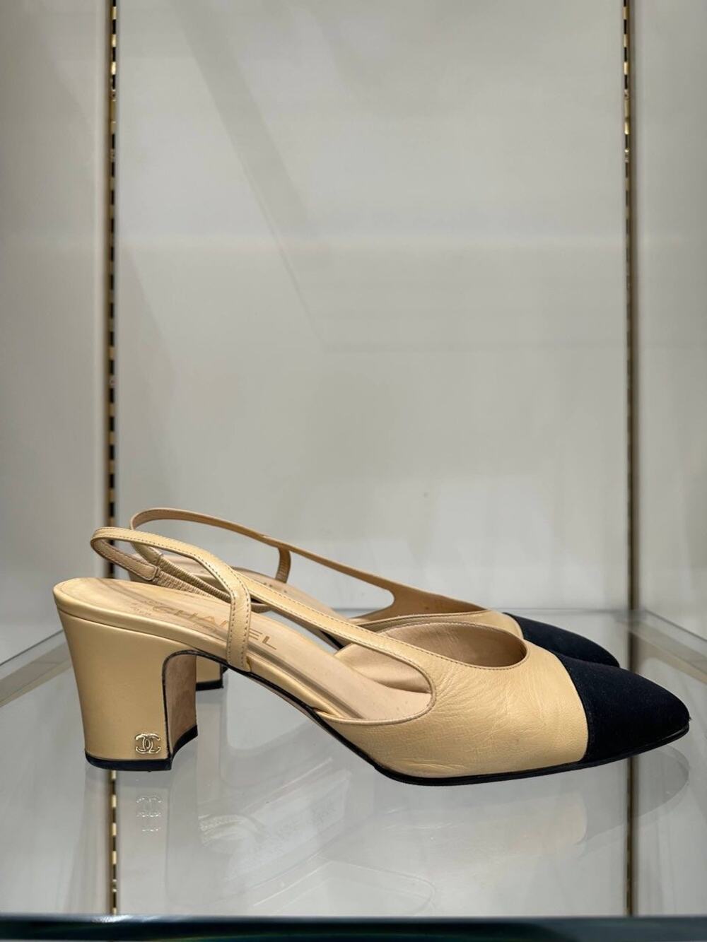 CHANEL Two-Tone Slingback Pumps - EU 42